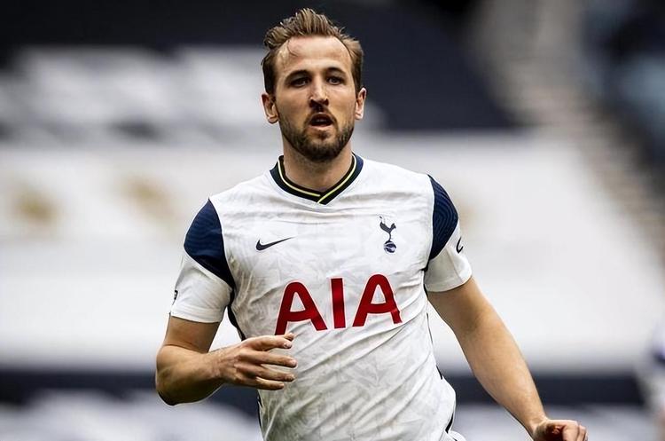 凸显他在当 凸显他在当